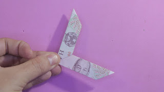 Hướng dẫn cách gấp boomerang bằng tiền giấy
