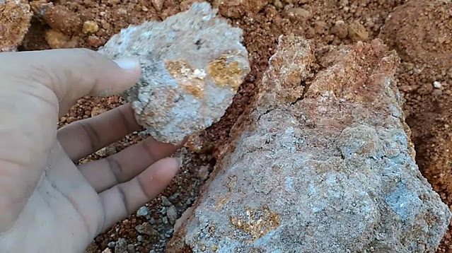 Warna Batu yang Mengandung Emas Simak Penjelasannya