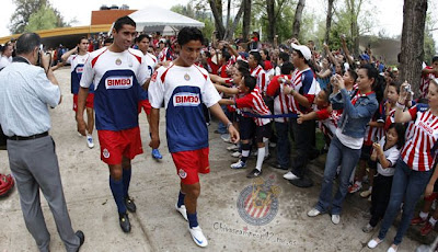 Chivas entrenó en Atotonilco