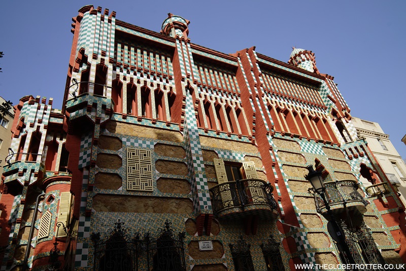 The facade of Casa Vicens