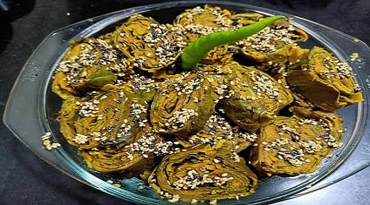 पट्यूड़/पातरा - कुमाऊँनी रैसिपी, patra ya patyud ek kumaoni recipe,Colocasia leaves recipe, kumaoni khan pan, kumaoni cuisine पट्यूड़/पातरा - कुमाऊँनी रैसिपी, patra ya patyud ek kumaoni recipe,Colocasia leaves recipe, kumaoni khan pan, kumaoni cuisine