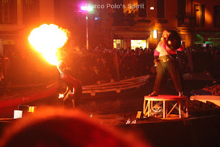 fire-eater-and-strongman-at-Venice-Carnival