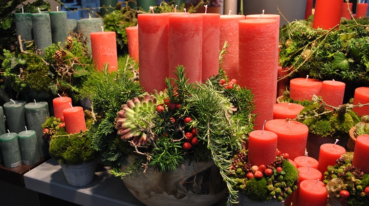 Floristik Adventskranz und Weihnachtsgestecke