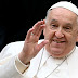 El papa Francisco pasó la noche "tranquilo" y sigue en tratamiento