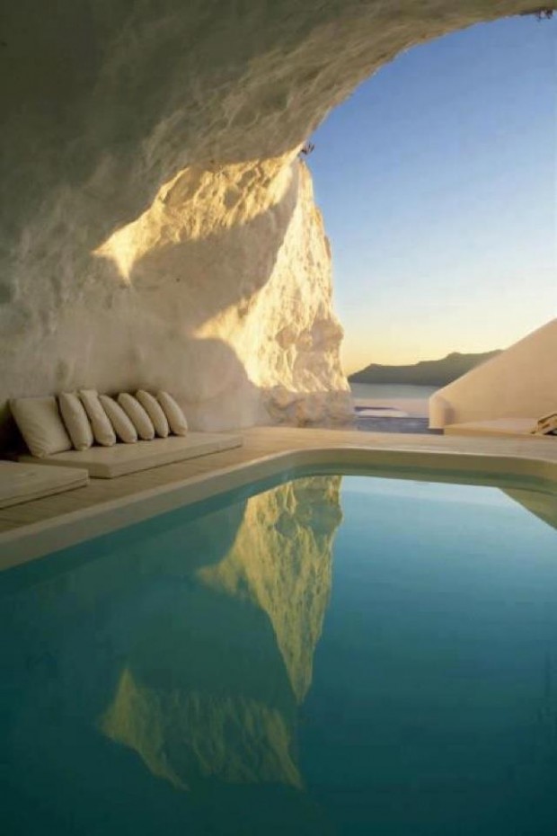 Natural Pool – Santorini, Greece