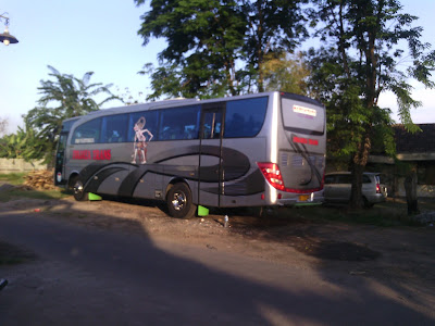  Sewa Bus Pariwisata PO. Iva Jaya Surabaya