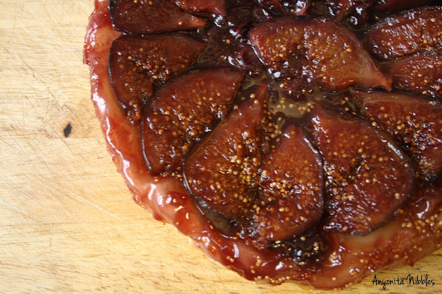 A quarter of a blueberry & fig tarte tatin perfect autumn dessert from www.anyonita-nibbles.com