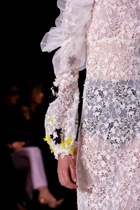 AC-giambattista_valli_detalles (1)