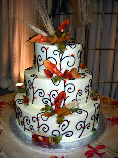 Tasty Square Wedding Cakes With Flowers