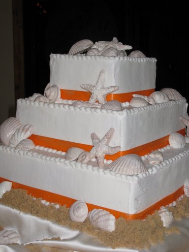 Delicious Beach Wedding Cakes