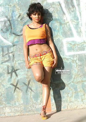 Shriya Saran Hot Pictures From Her Upcoming Movie