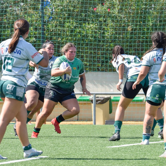 Elena Vallejo: ‘Me siento muy madre de todas las mujeres de más de treinta y cinco años que jugamos al rugby’