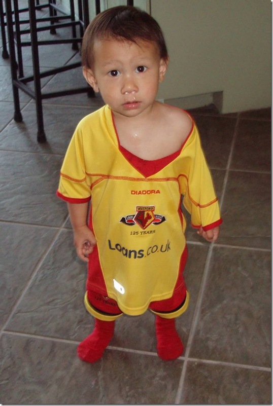 April 07 First Watford Kit  V