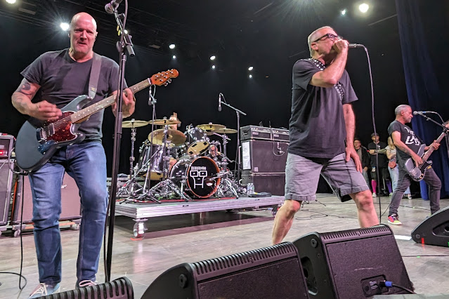 The Descendents at the Brooklyn Paramount on April 13