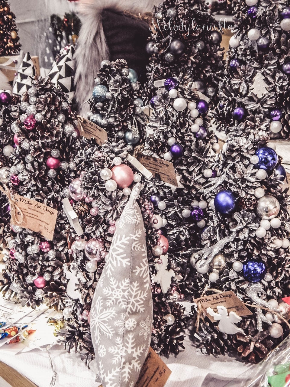 5 nietypowy jarmark świąteczny piotrkowska 217 co dzieje się w łodzi dwukropek ogrody zofii bożonarodzeniowy jarmark targ świąteczny świat z lukru pierniki świąteczne łódź biżuteria handmade piando zigner