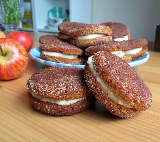 Apple Cider Donut Whoopie Pies