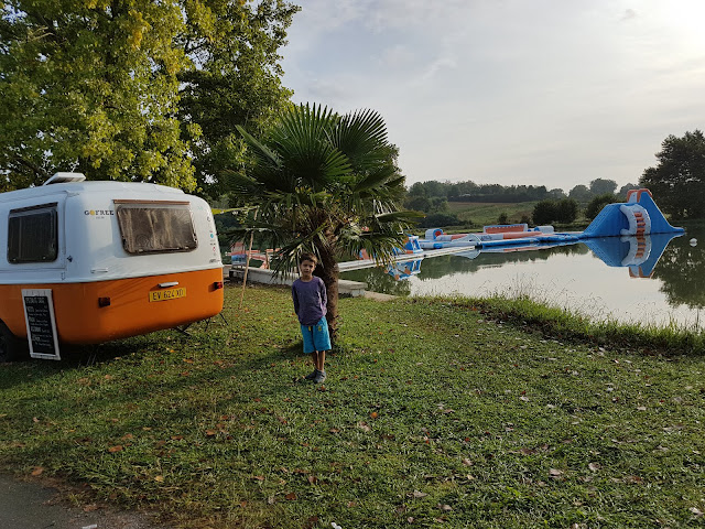 país-vasc-nens-camping-biarritz-san-juan-de-luz-sokoa