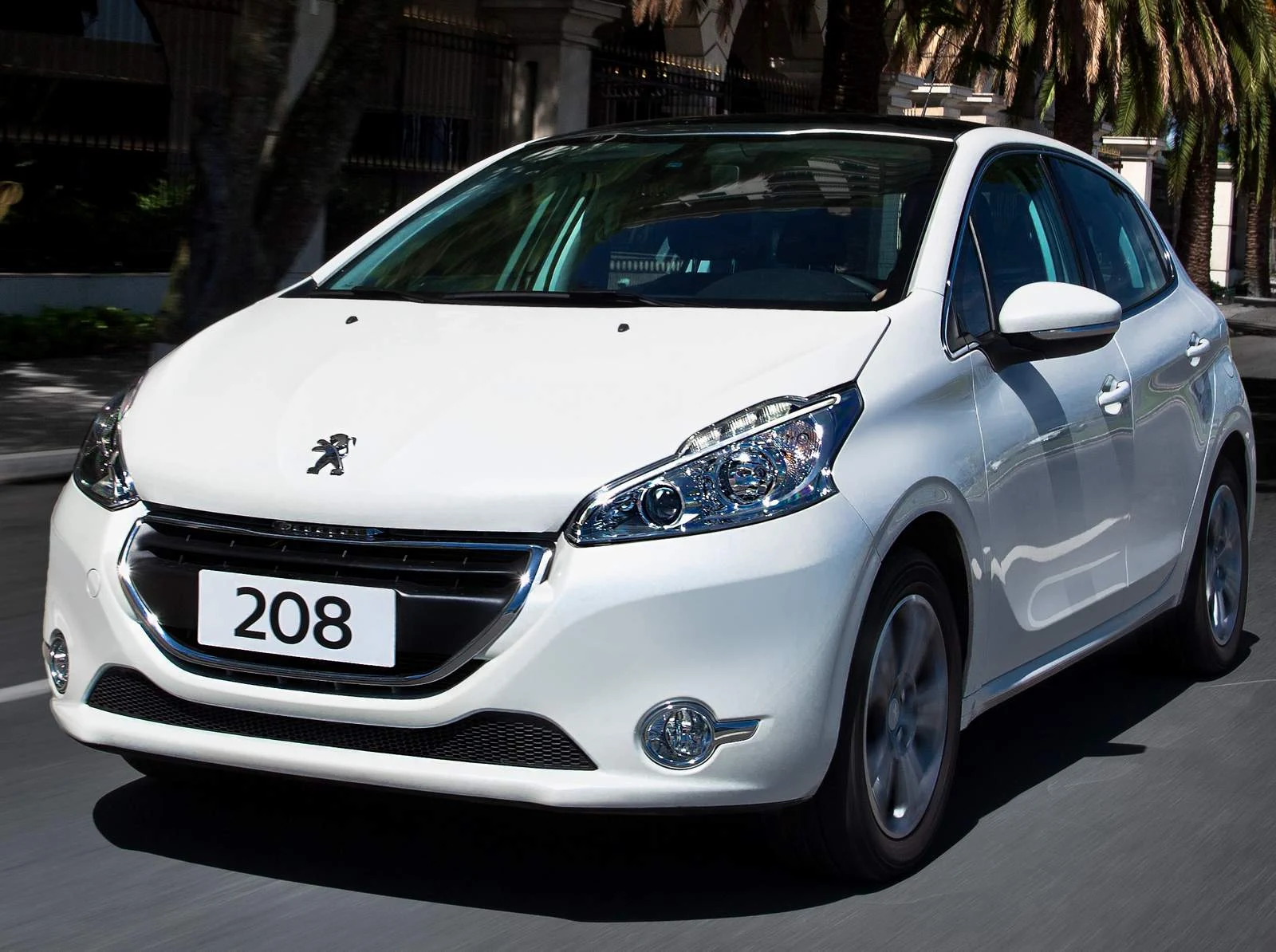 Peugeot 208 e 2008 Automáticos têm desconto em julho