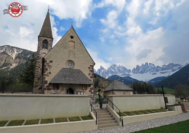 Iglesia de Santa Magdalena, Valle de Funes, Italia