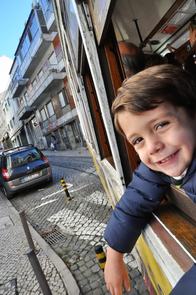 Lisboa con niños: El tranvía 28