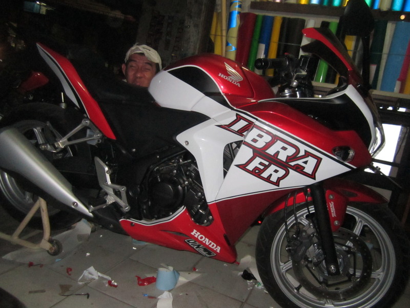 Cutting sticker motor Modifikasi motor