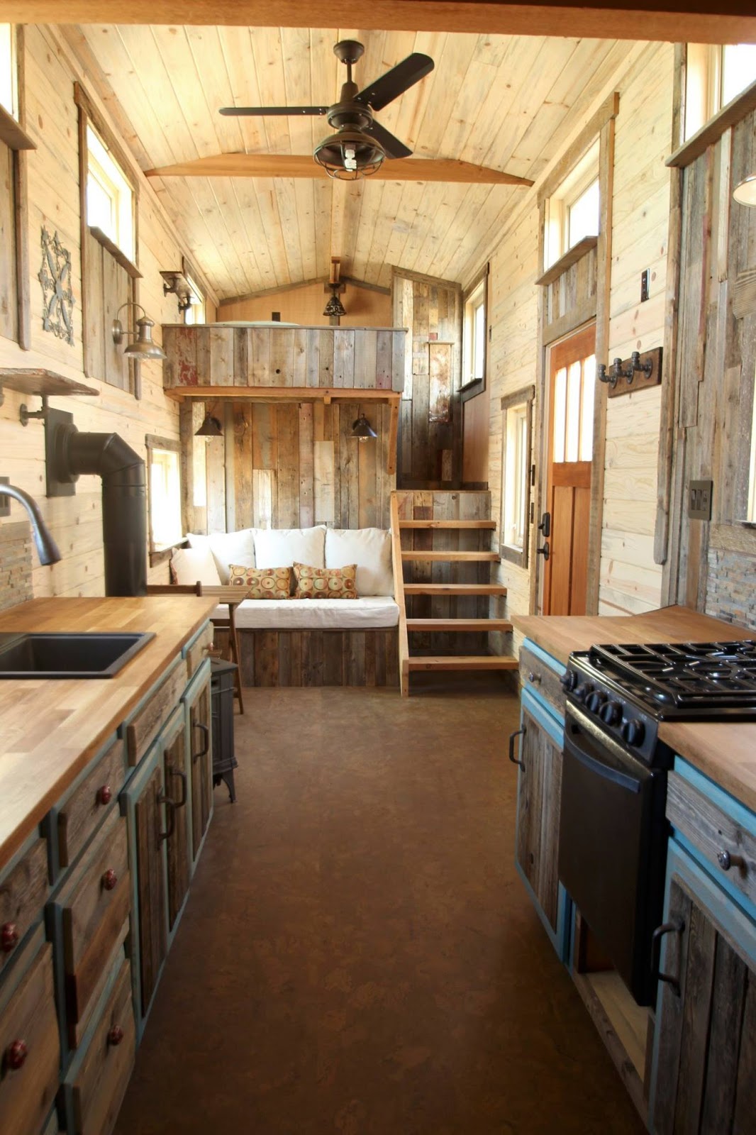 tiny house town: jj's place from simblissity tiny homes