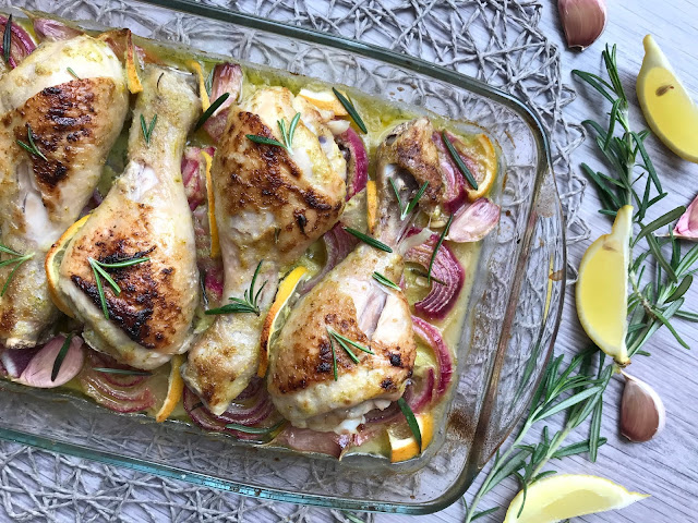 POLLO ASADO CON LIMÓN Y ROMERO RECETA