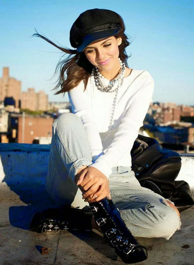 Victoria Justice poses for Seventeen Argentina's February 2015 issue