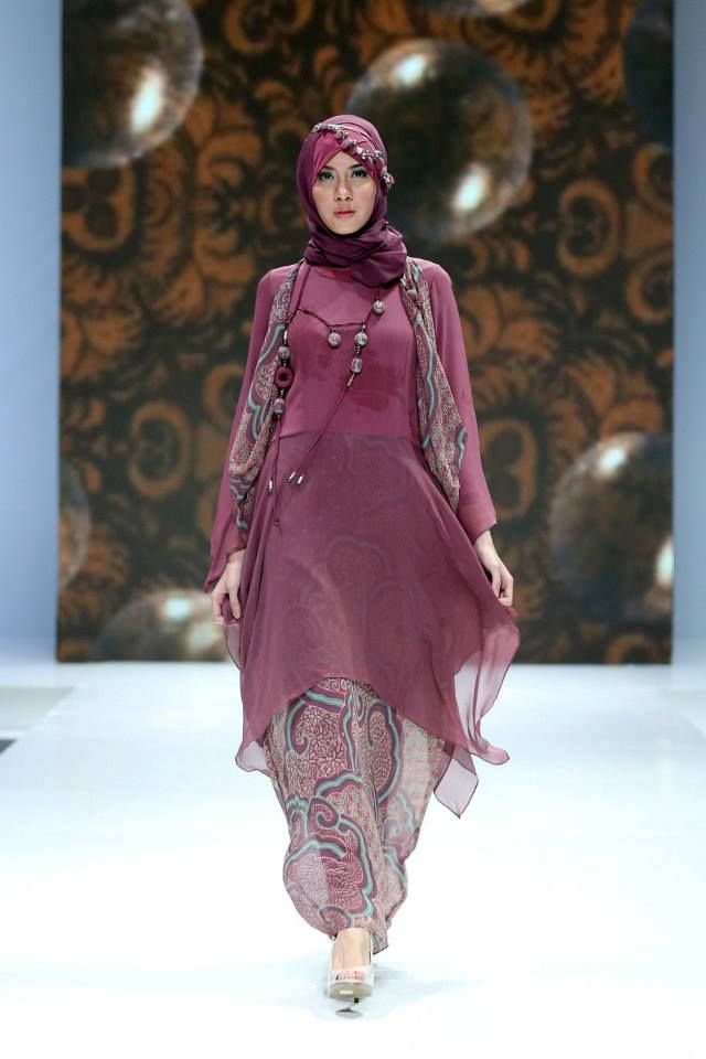 30 Model Baju Batik Muslim Terbaru 2022