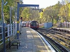 Roding Valley station