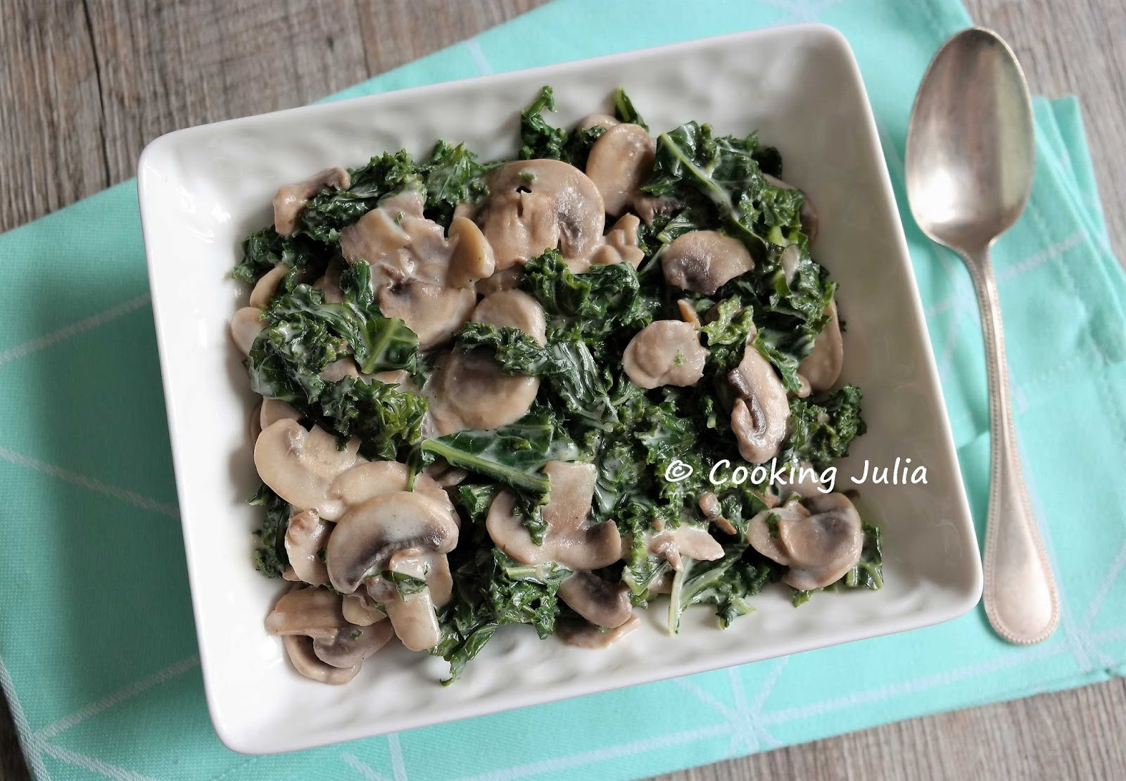 Cooking Julia Poelee De Kale Et Champignons A La Creme