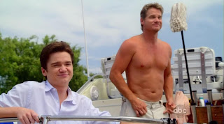 Brian Van Holt and Ian Gomez Shirtless on Cougar Town s1e03