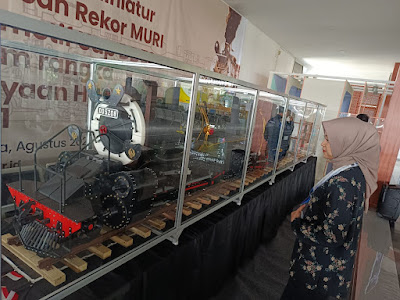 Si Gombar, Miniatur Lokomotif Terbesar se-Indonesia Hadir di Stasiun Surabaya Gubeng