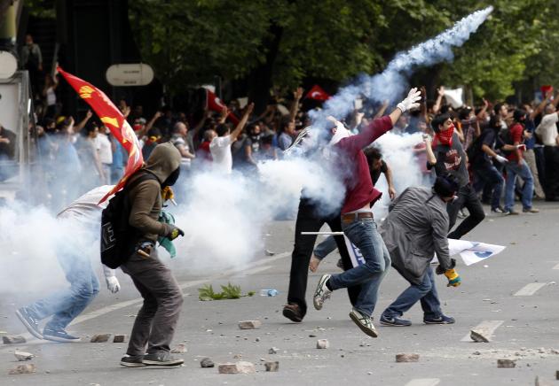 Οι Τούρκοι στους δρόμους τρομάζουν την ελληνική κυβέρνηση και όχι μόνο για το Αιγαίο
