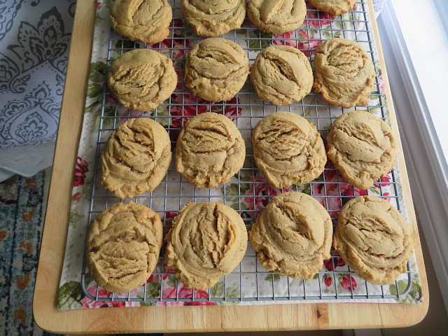 Thick & Chewy Peanut Butter Cookies