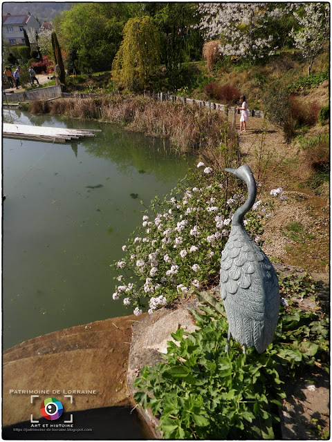 LAY-SAINT-CHRISTOPHE (54) - Jardin d'Adoué en avril !