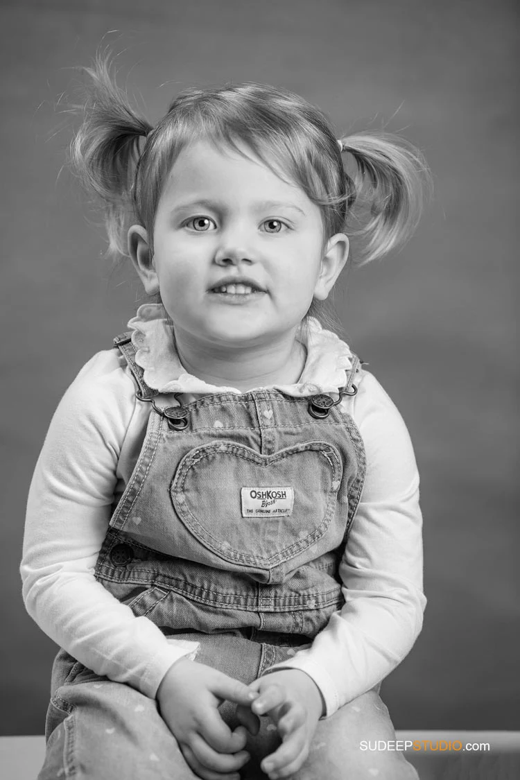 Ann Arbor Dexter Family Portrait Photography with Kids by SudeepStudio.com Dexter Holiday Portrait Photographer