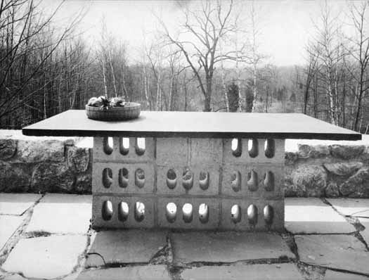 Dreaming of Concrete Blocks: Raised Beds, Planters, Tables ...