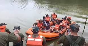 বৃষ্টিকে উপেক্ষা করে রাজ্যের ১২টি জায়গায় প্রাকৃতিক বিপর্যয় বিষয়ক মহড়া অনুষ্ঠিত।। AKB TV News