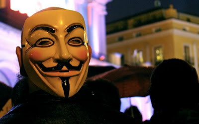 Juru Bicara ANONYMOUS Ditangkap Juru Bicara ANONYMOUS Ditangkap
