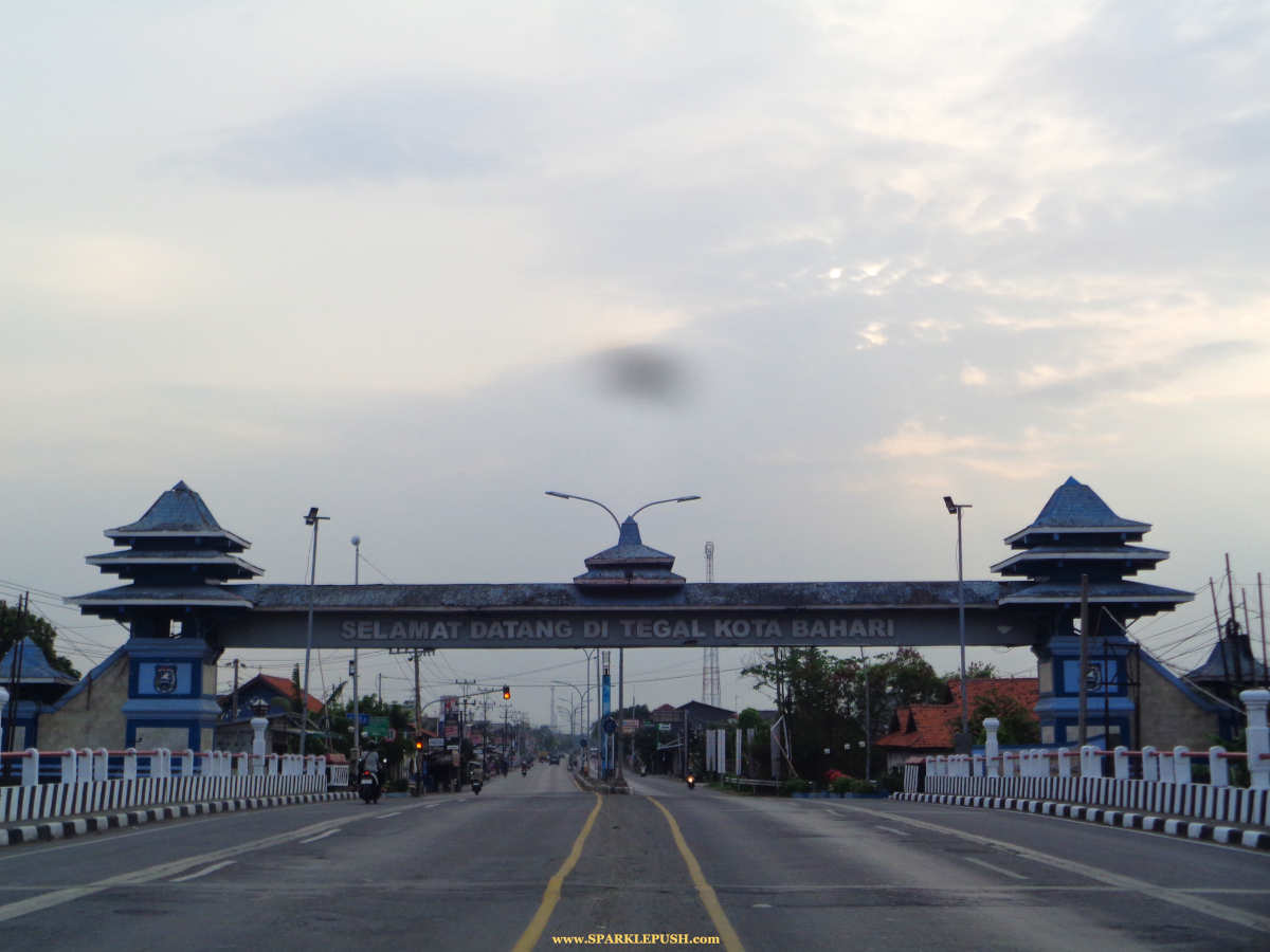 Jalan-jalan Ke Pantai Alam Indah Tegal