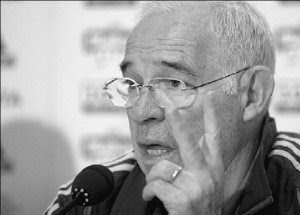 Luis Aragones