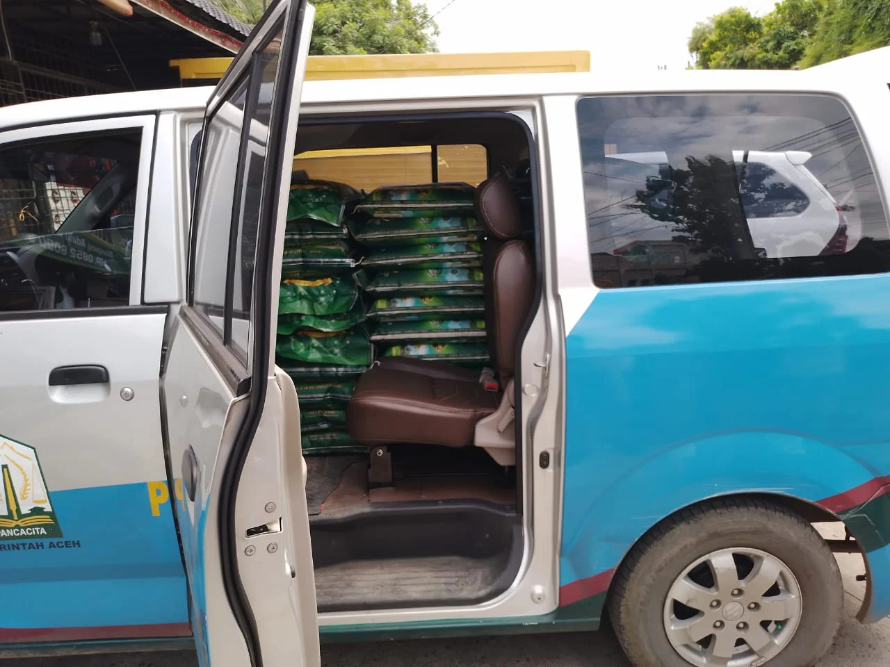 Cabdin Bireuen Bantu 1 Ton Beras Untuk Korban Banjir Aceh Tamiang