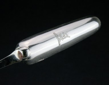 ANTIQUE 19thC GEORGIAN SILVER BONE MARROW SCOOP, W ELEY & W FEARN, LONDON c.1805