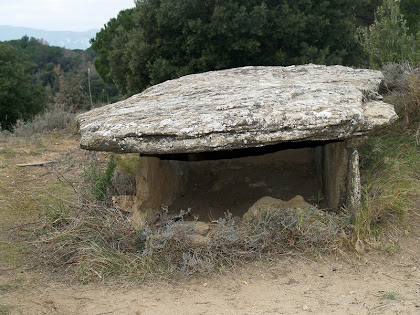 El Sepulcre dels Sequers de Gasala, oberta per llevant