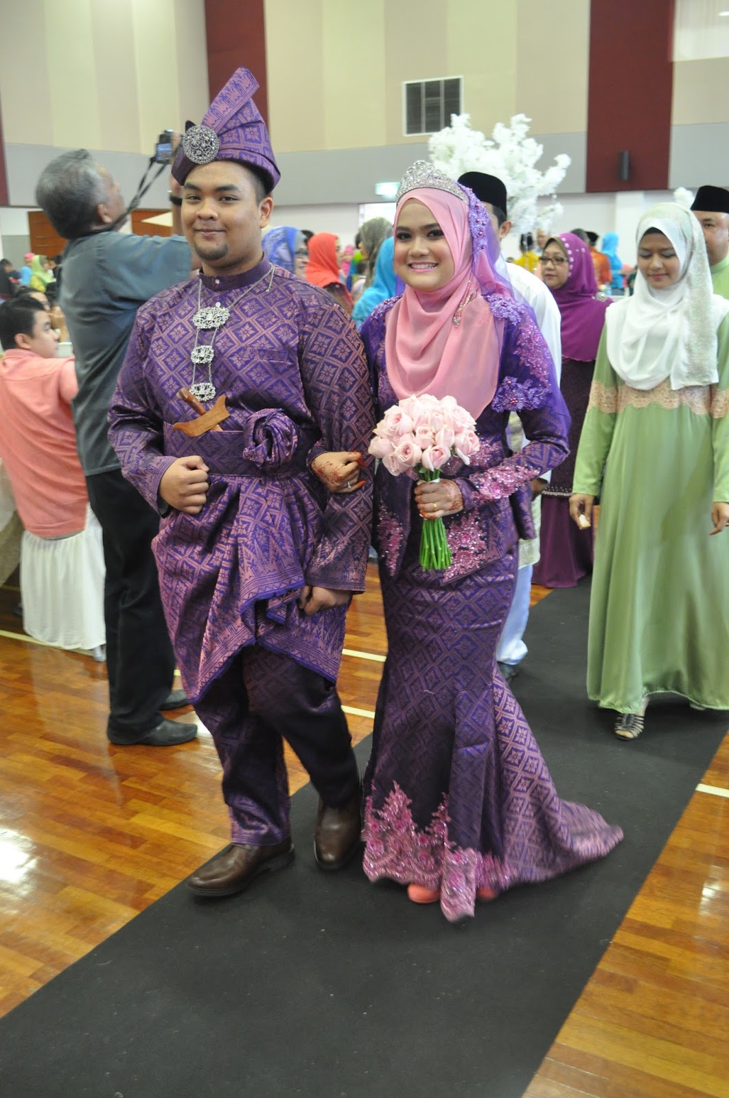  sewa  baju  nikah dan sanding murah  area bangi  kajang nilai 