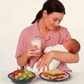 7 Makanan Pantangan Ibu Menyusui Yang Harus Dihindari