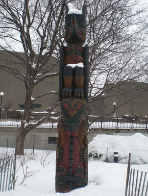 totem pole, Pacific Northwest, carving, cedar, winter, public park, Ottawa