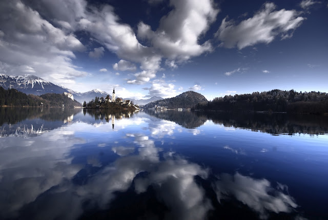 3D HD Wallpapers For Tablet PC and Windows