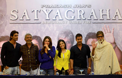 Kareena Kapoor Khan and crew Satyagraha